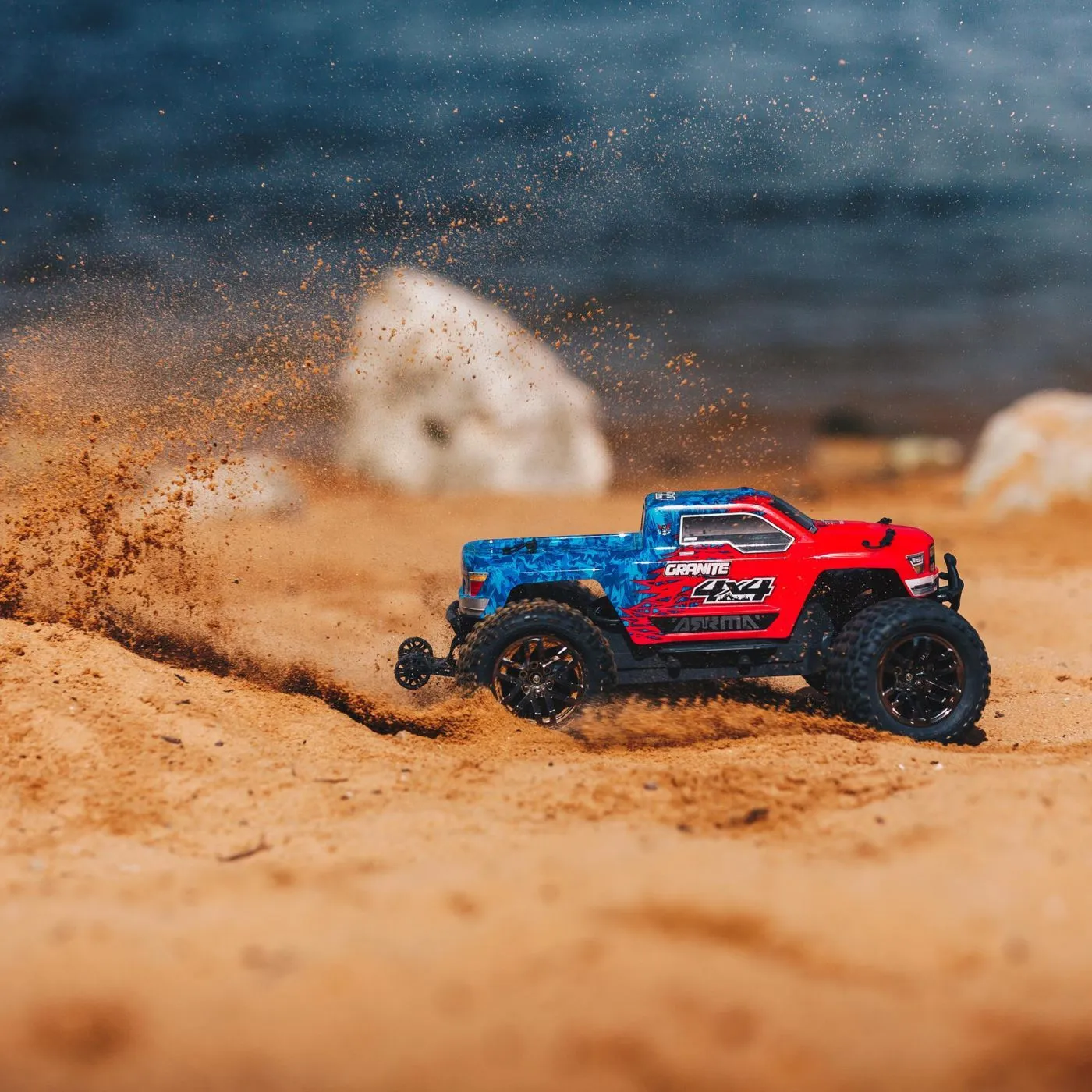 AARMA GRANITE 3S BLX 1/10 4WD Monster Truck RTR Red/Blue, ARA102720T2