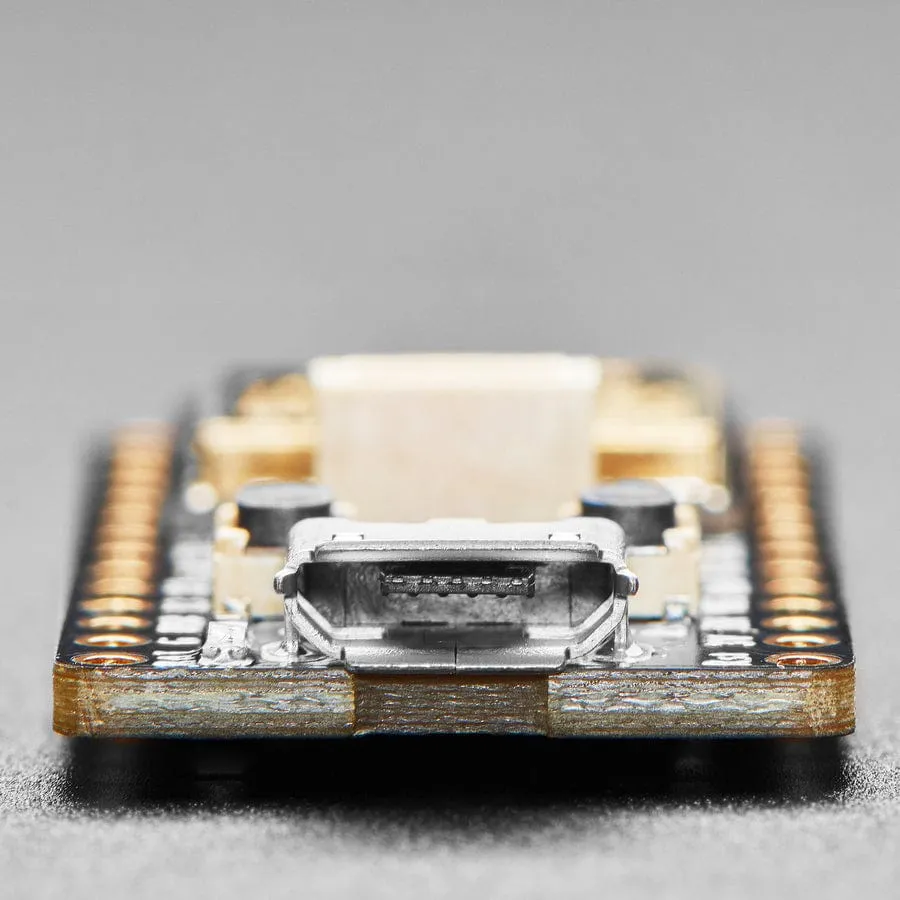 Adafruit ItsyBitsy ESP32 - PCB Antenna - 8 MB Flash / 2 MB PSRAM