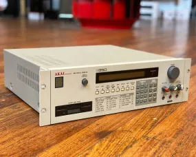 Akai S-950 Digital Sampler