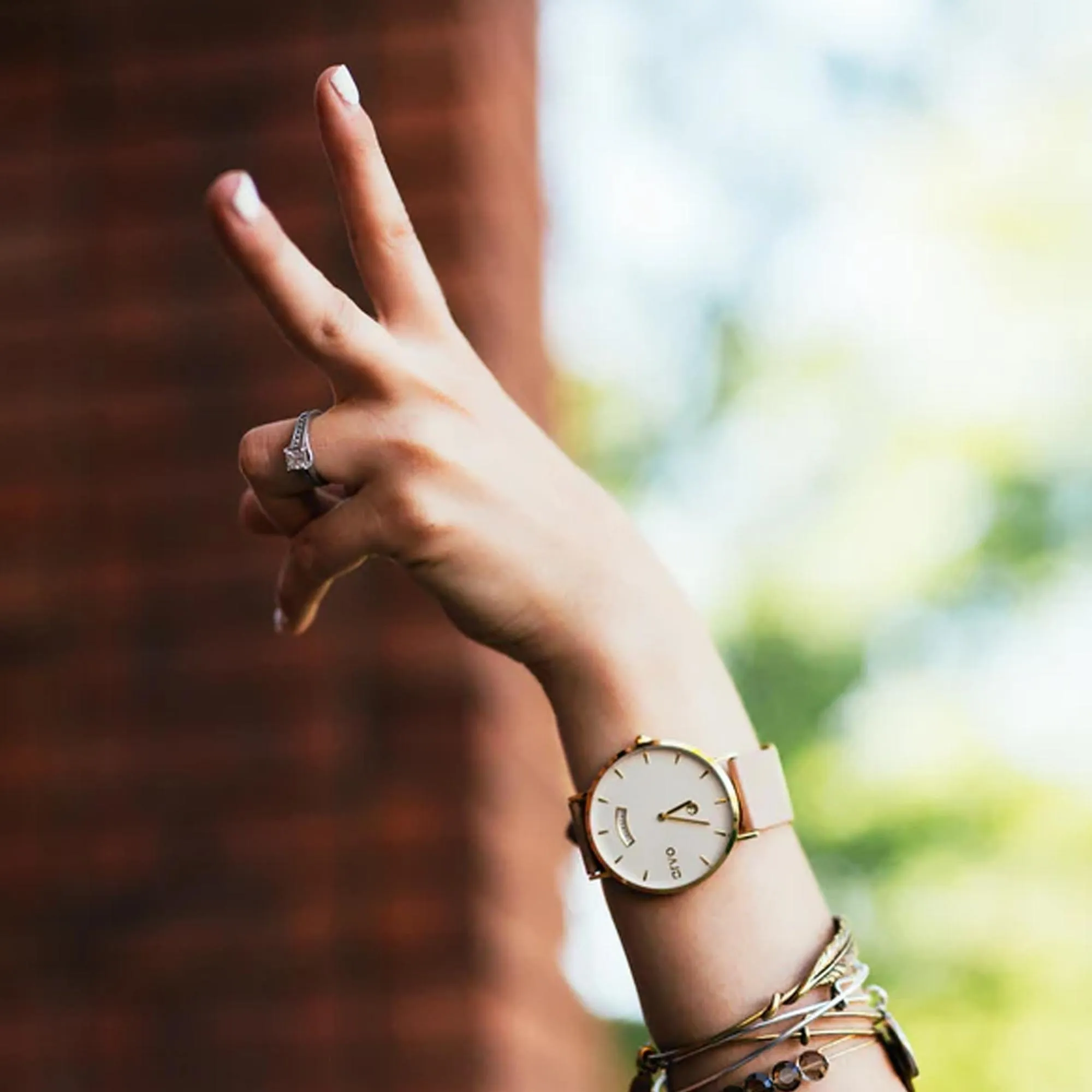 Arvo Awristacrat Gold Watch