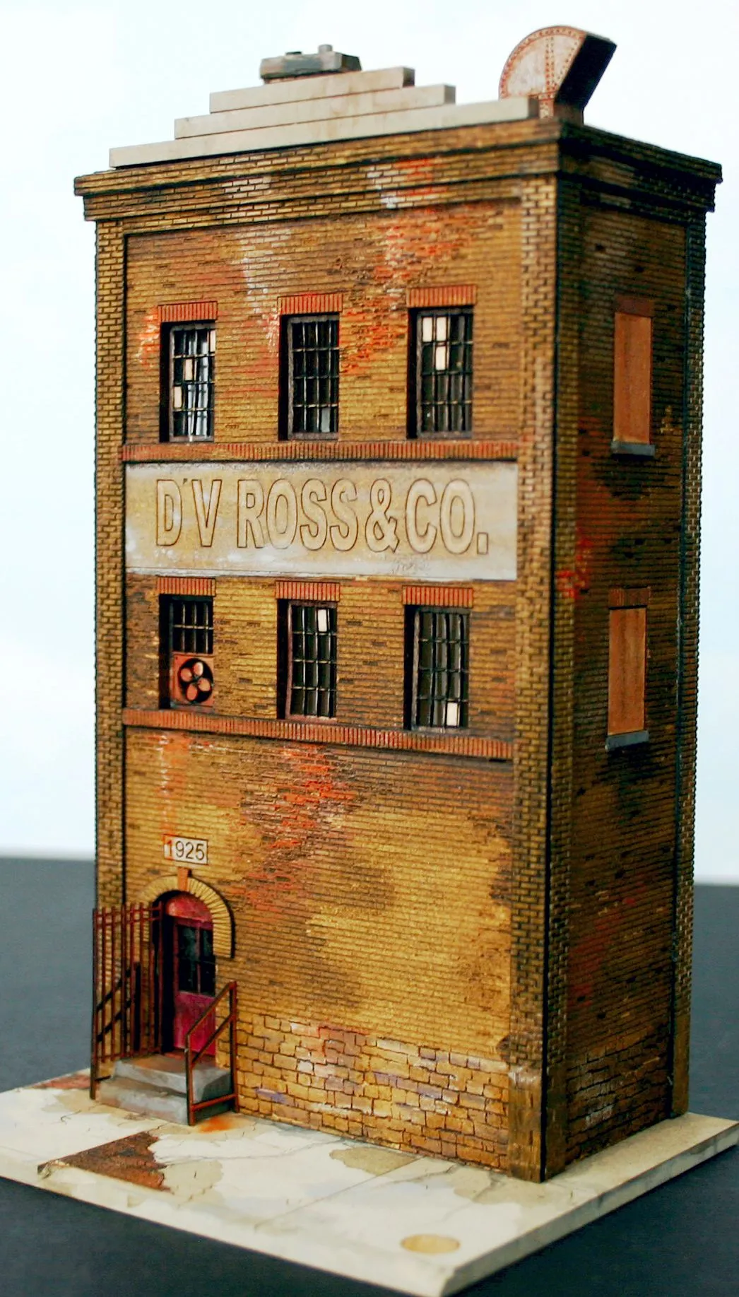 HO4155 D.V. Ross Building