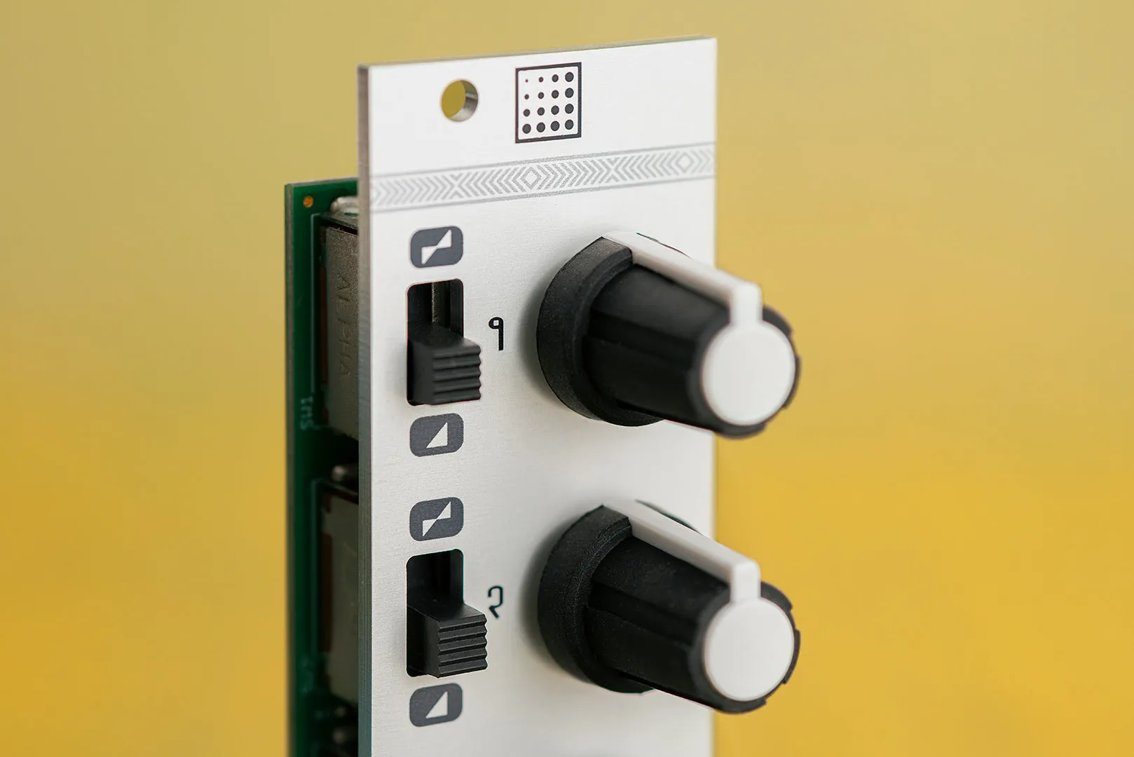Mutable Instruments Shades Attenuator/offset/mixer