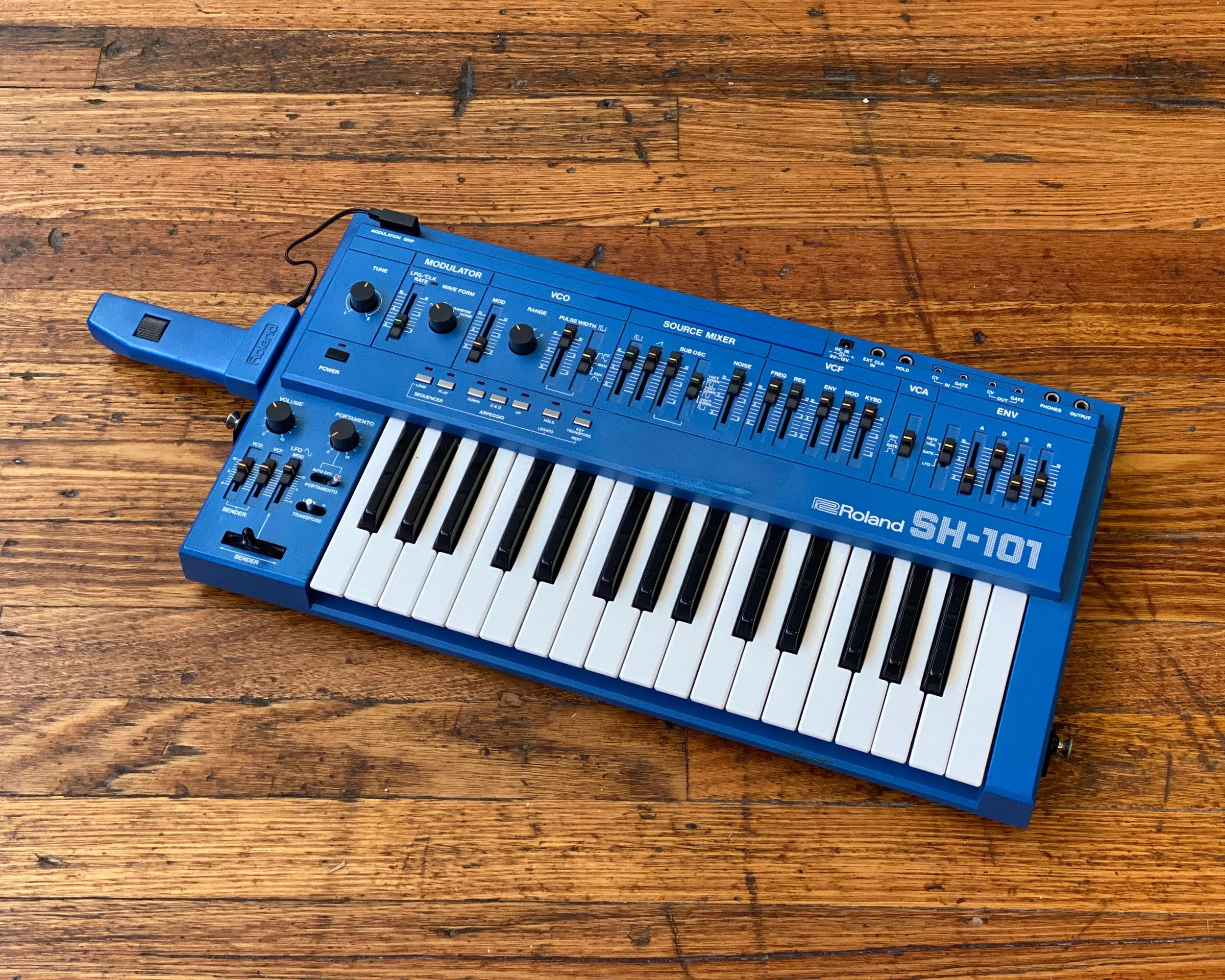 Roland SH-101 - Blue