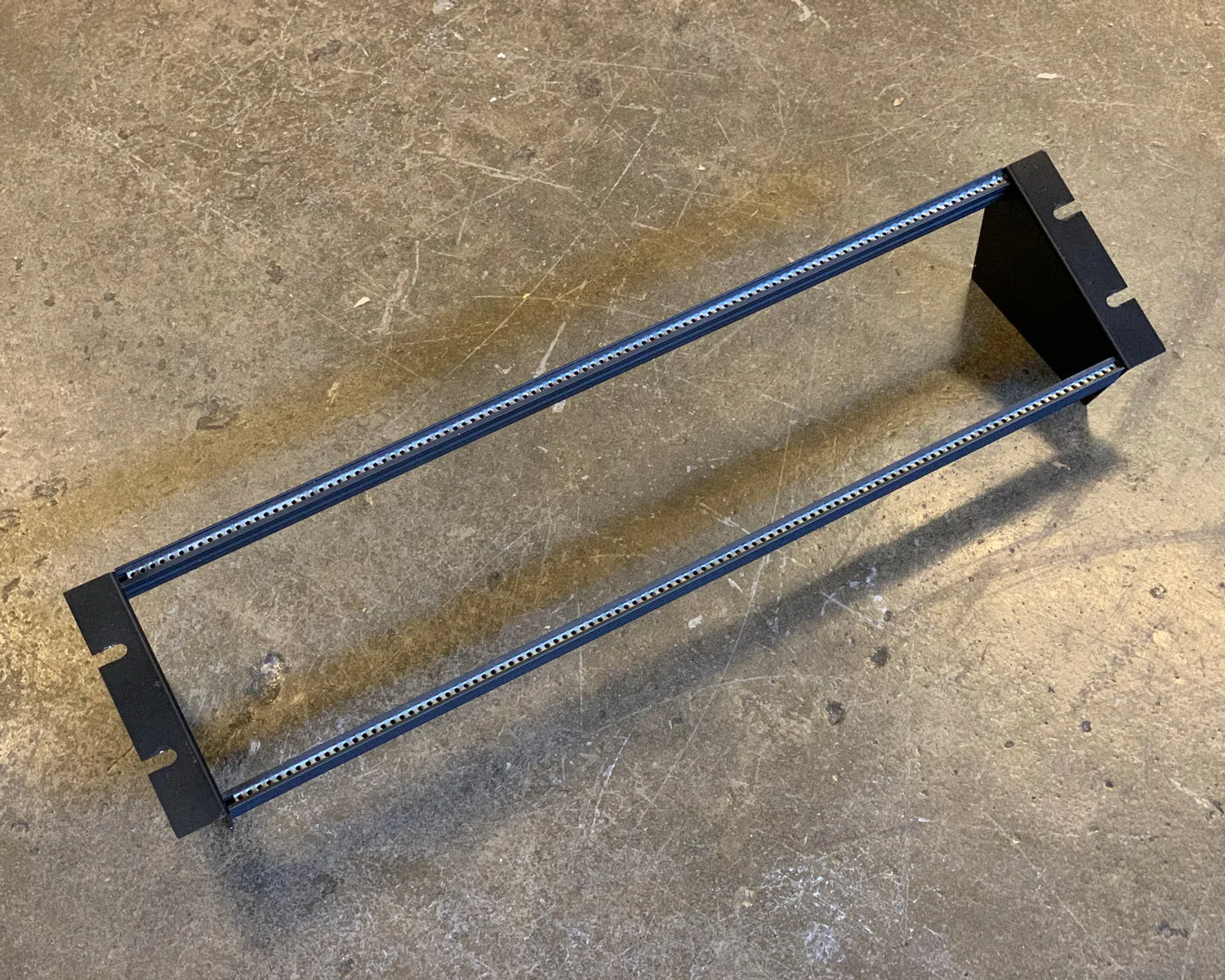 Tiptop Audio Z-Rails 104HP Black   Ears Bundle